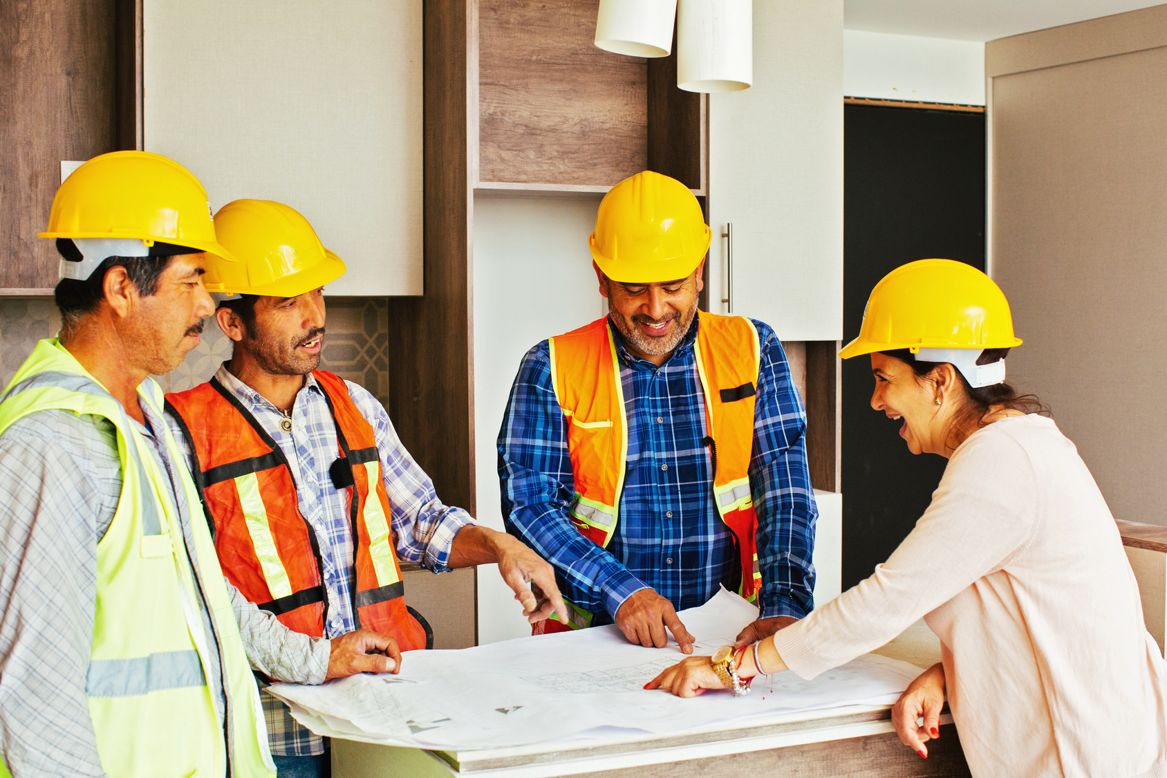How to Build Teamwork in Construction With Your Crew